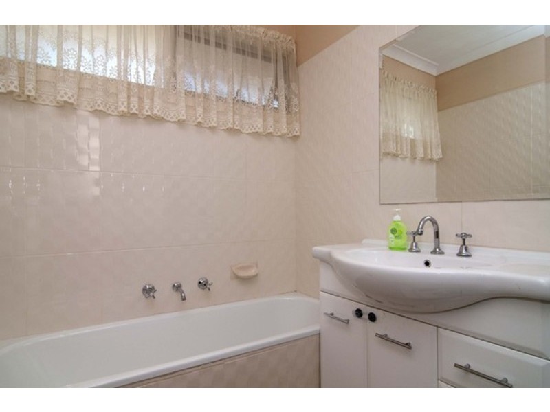 84 Country Club Drive, Chirnside Park VIC 3116