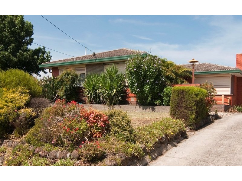 84 Country Club Drive, Chirnside Park VIC 3116