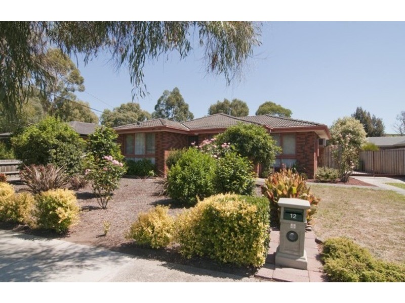 12 Belinda Close, Kilsyth VIC 3137