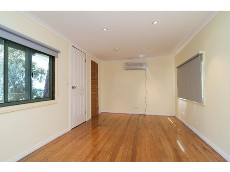 9 Lincoln Road, Croydon VIC 3136