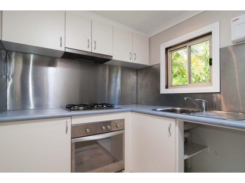 9 Lincoln Road, Croydon VIC 3136