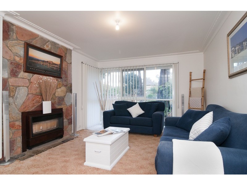 13 Taronga Crescent, Croydon VIC 3136