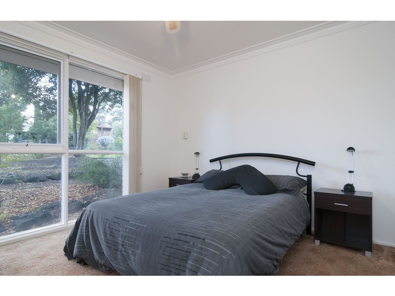 13 Taronga Crescent, Croydon VIC 3136