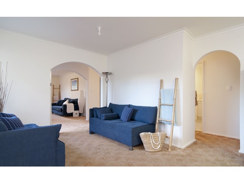 13 Taronga Crescent, Croydon VIC 3136