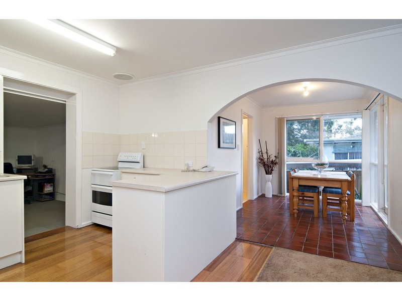 13 Taronga Crescent, Croydon VIC 3136