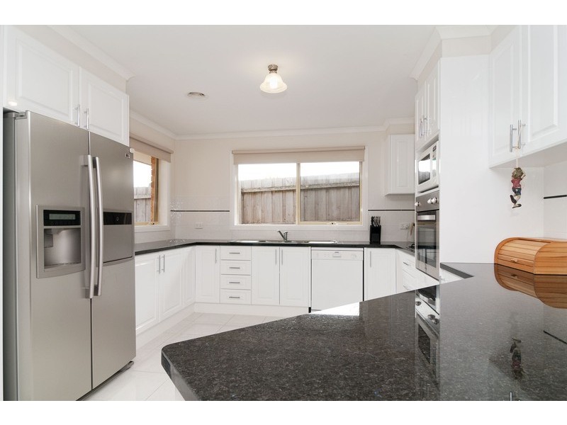20B Longfellow Avenue, Mooroolbark VIC 3138