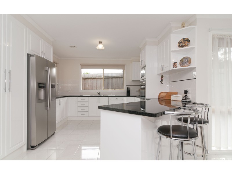 20B Longfellow Avenue, Mooroolbark VIC 3138