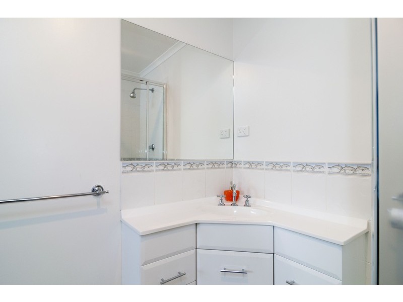 20B Longfellow Avenue, Mooroolbark VIC 3138