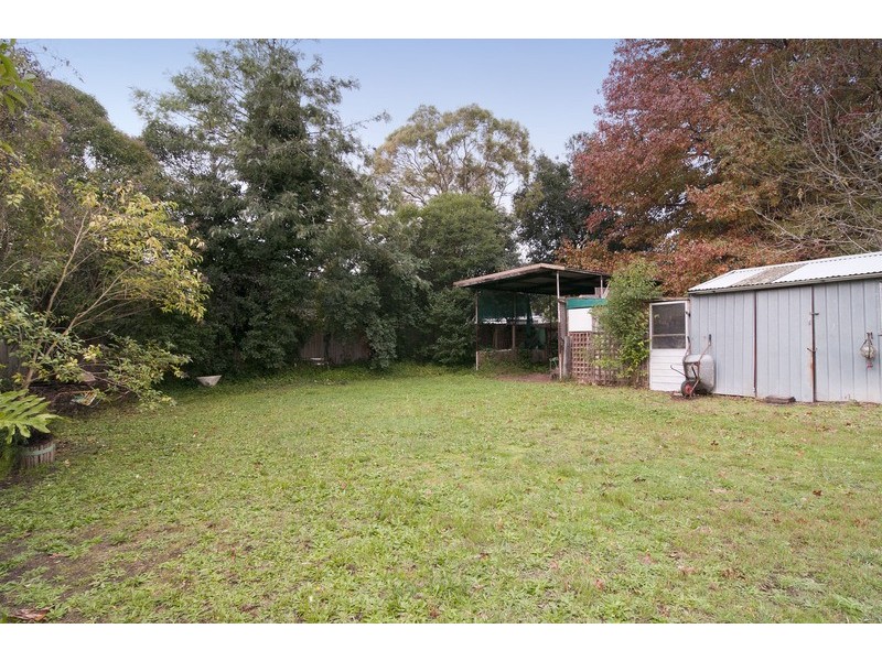 14 Melton Grove, Croydon VIC 3136