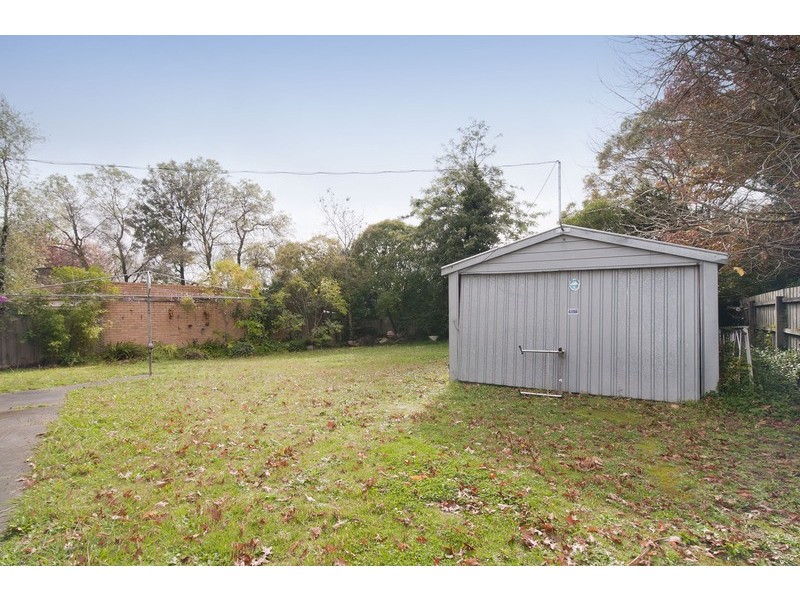 14 Melton Grove, Croydon VIC 3136