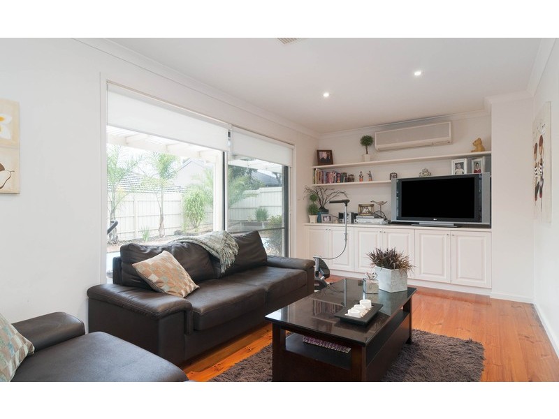 2 Broughton Avenue, Croydon VIC 3136