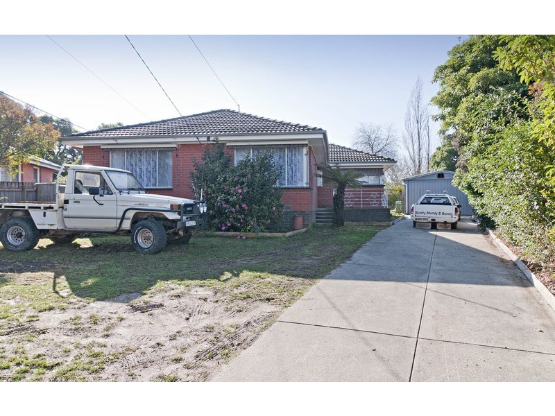 1/2 Sevenoaks Avenue, Croydon VIC 3136