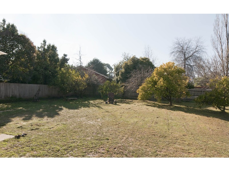 1/2 Sevenoaks Avenue, Croydon VIC 3136