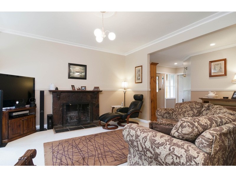 24 Parrs Road, Croydon VIC 3136
