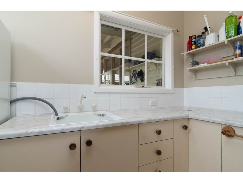 24 Parrs Road, Croydon VIC 3136