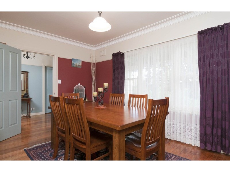 38 Beaufort Road, Croydon VIC 3136