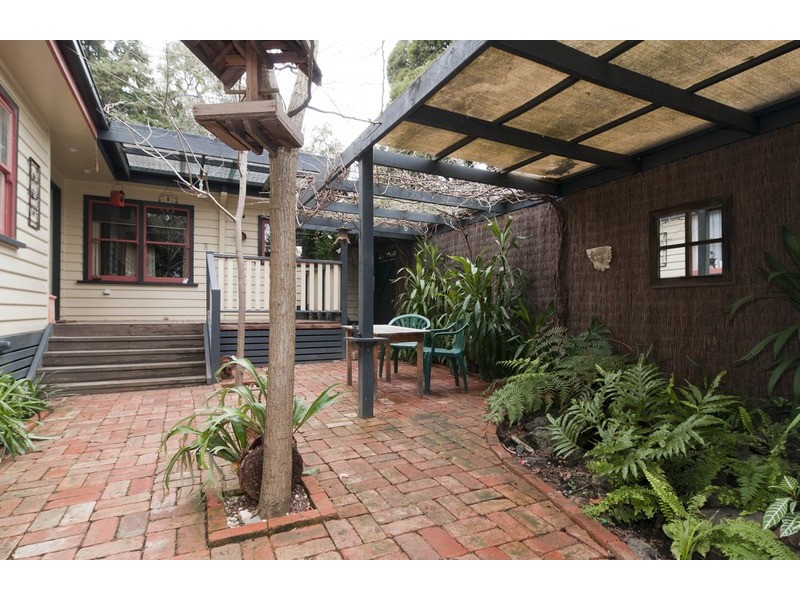 38 Beaufort Road, Croydon VIC 3136