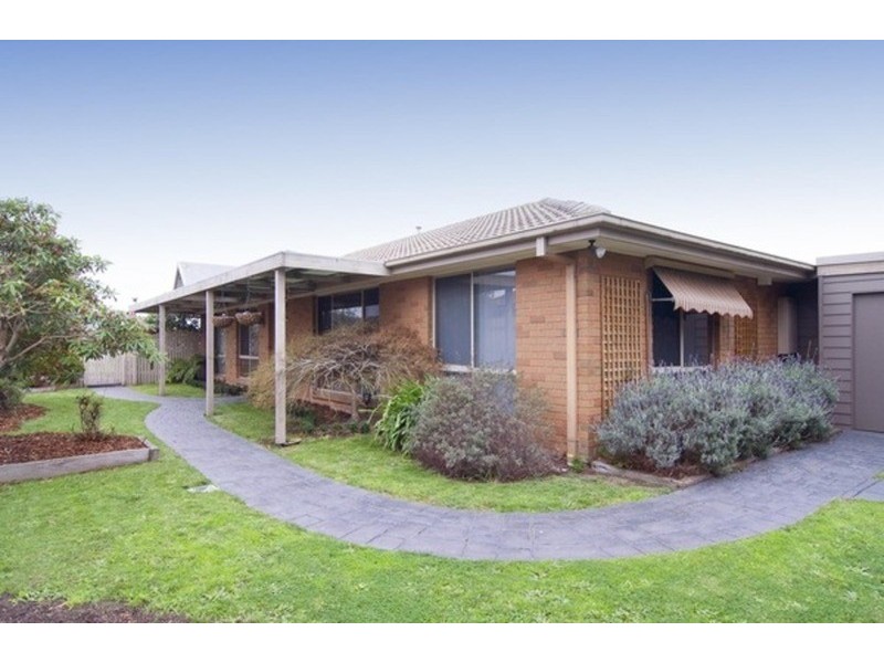 10 Briar Rose Walk, Croydon VIC 3136