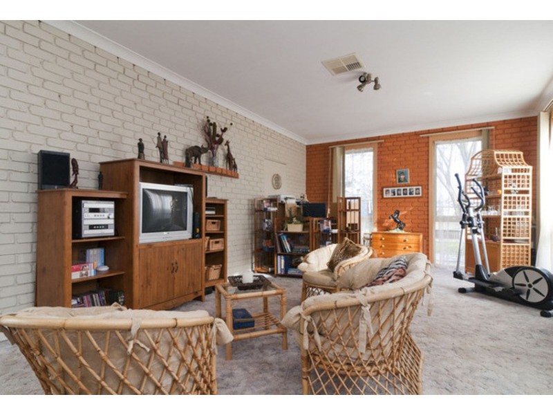 21 Lucas Avenue, Kilsyth VIC 3137