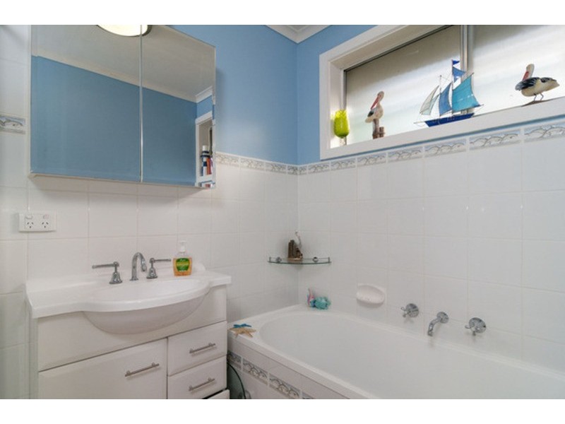 21 Lucas Avenue, Kilsyth VIC 3137