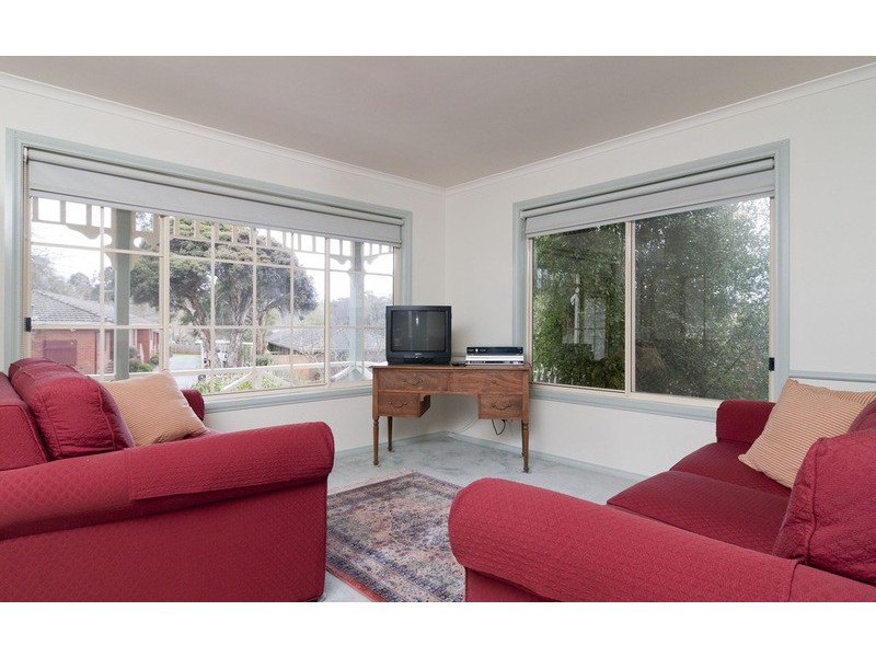2 Kincumber Drive, Croydon VIC 3136
