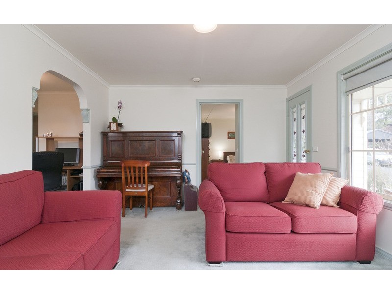 2 Kincumber Drive, Croydon VIC 3136