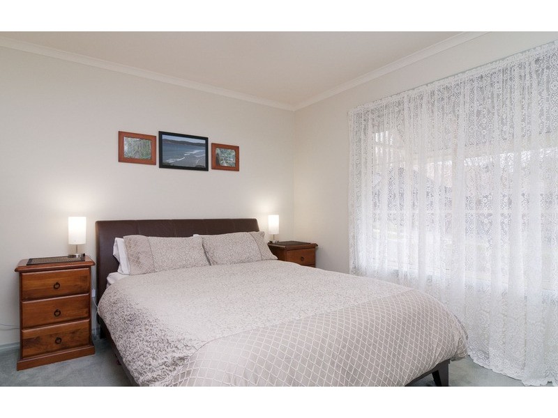 2 Kincumber Drive, Croydon VIC 3136