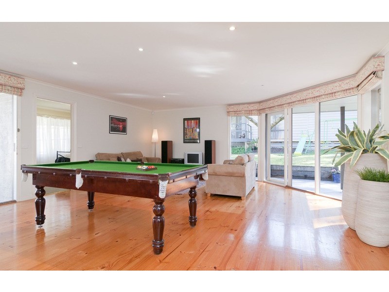 11 Cheeseman Street, Croydon VIC 3136