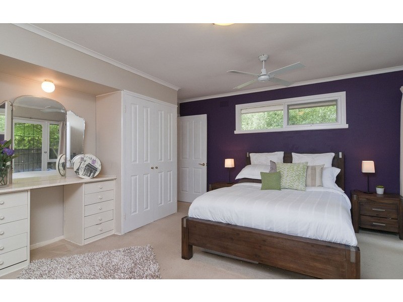 2/37 Warrien Road, Croydon North VIC 3136