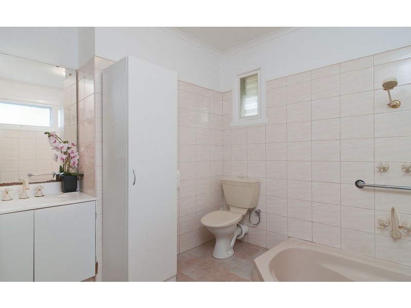 2/37 Warrien Road, Croydon North VIC 3136