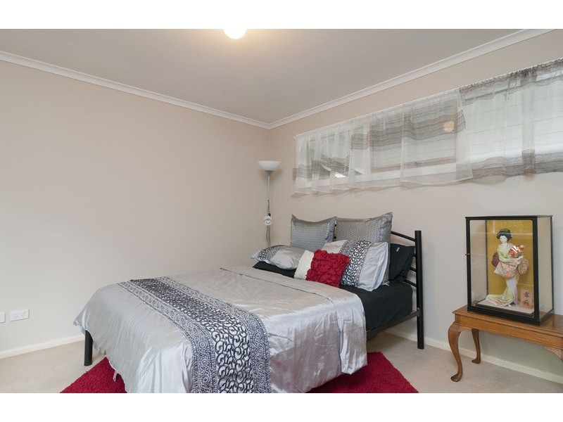 2/37 Warrien Road, Croydon North VIC 3136