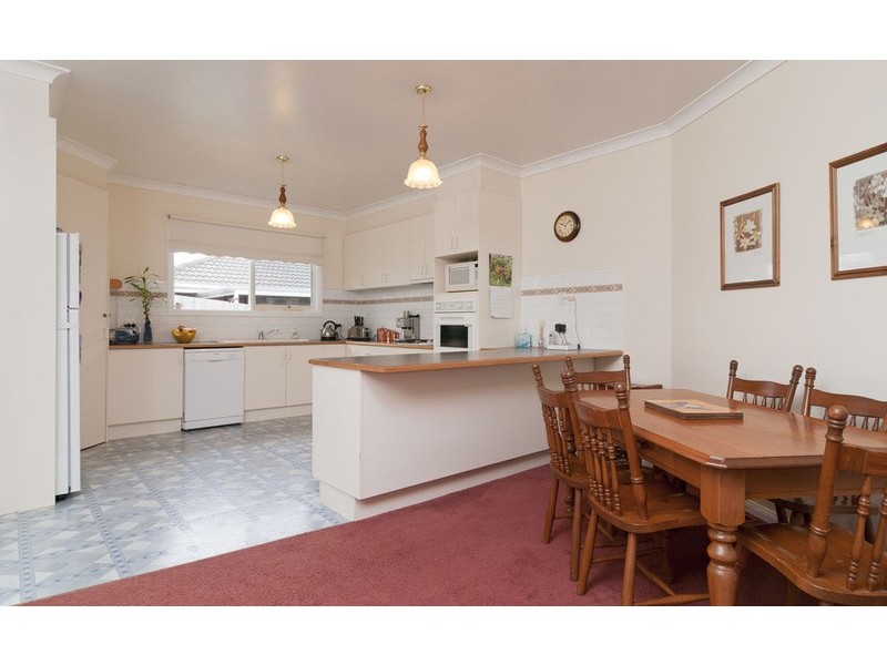 115 Victoria Road, Chirnside Park VIC 3116