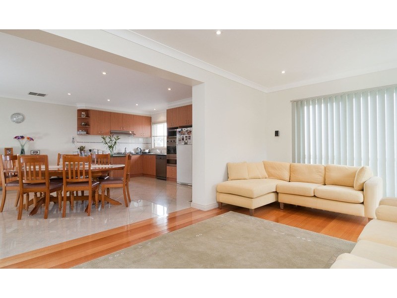 1 Batterbee Drive, Mooroolbark VIC 3138