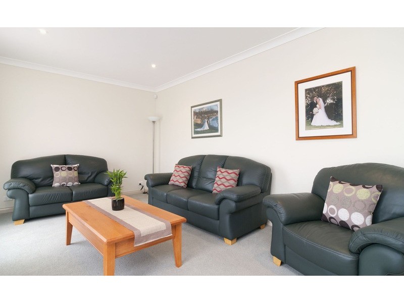 1 Batterbee Drive, Mooroolbark VIC 3138