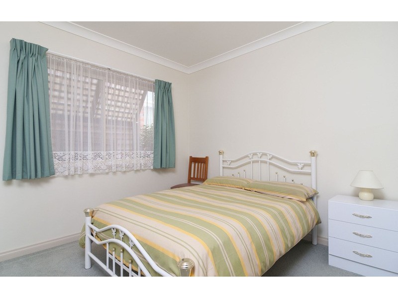 1 Batterbee Drive, Mooroolbark VIC 3138