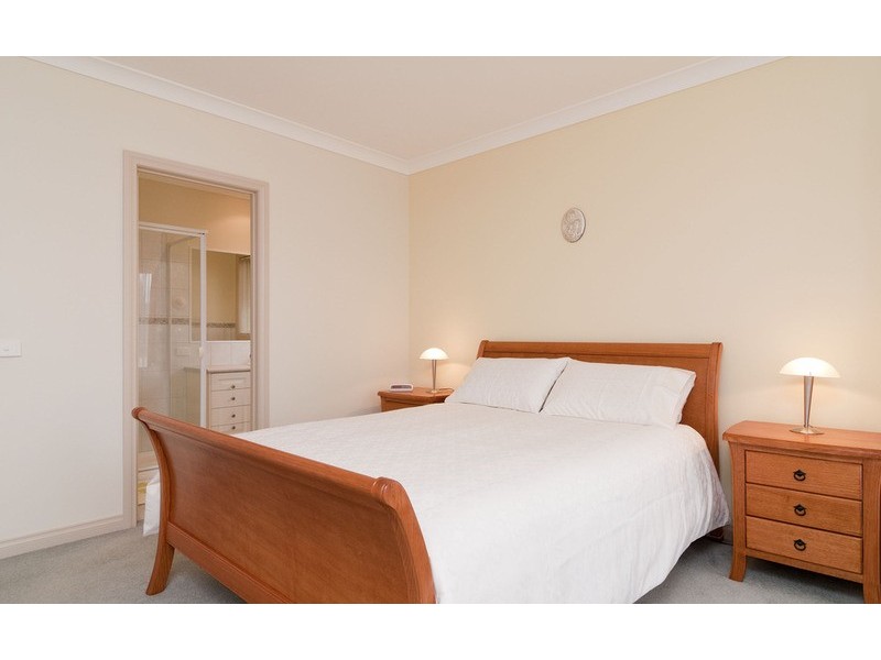 1 Batterbee Drive, Mooroolbark VIC 3138