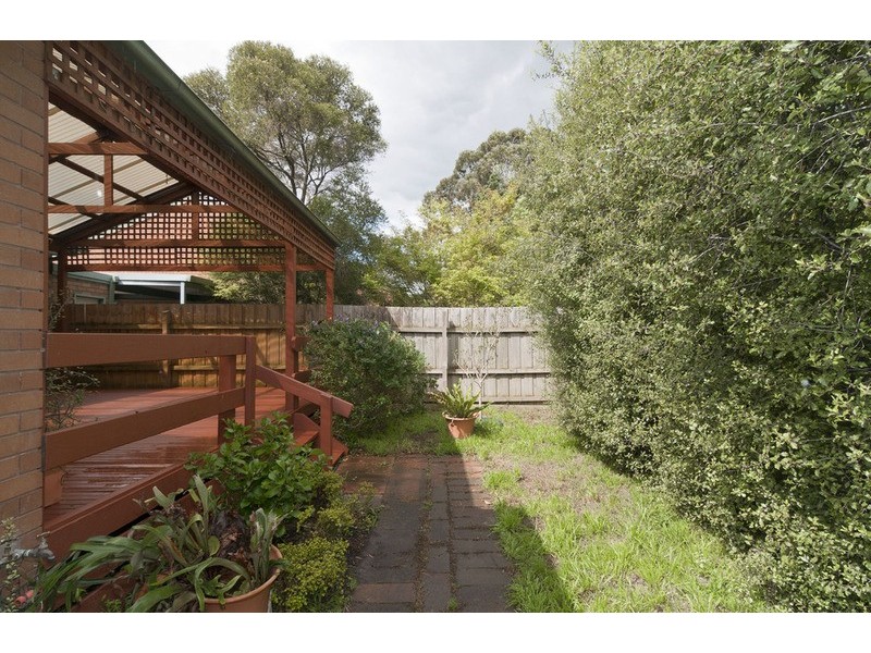 10/11-13 Tennyson Avenue, Kilsyth VIC 3137