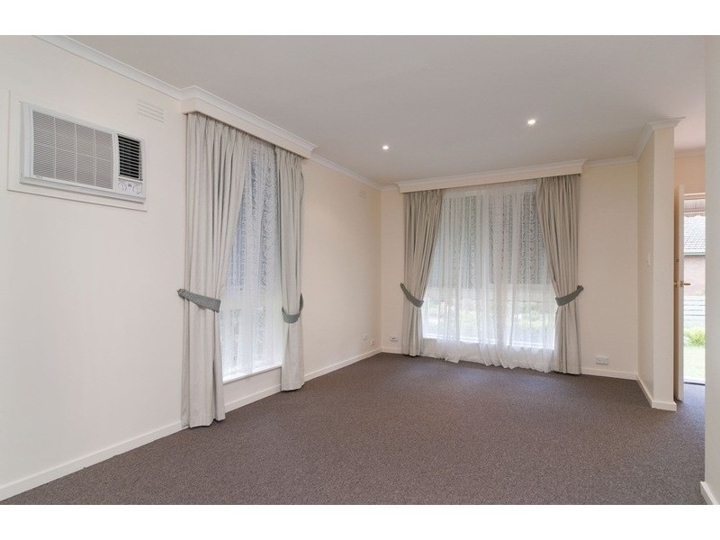 10/11-13 Tennyson Avenue, Kilsyth VIC 3137