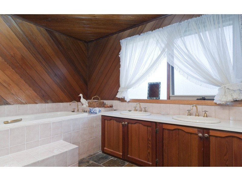 416 Mt Dandenong Road, Croydon VIC 3136