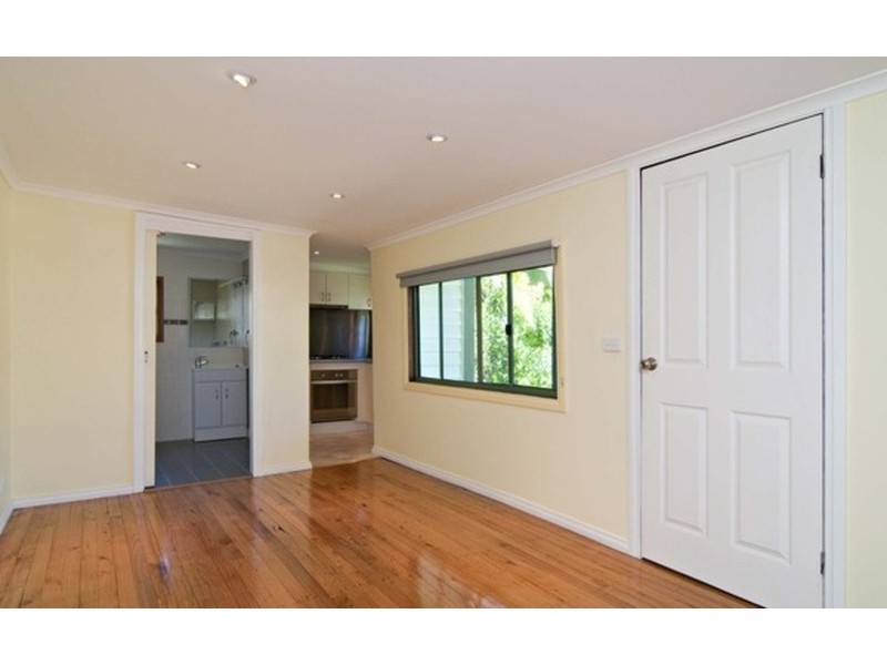 9 Lincoln Road, Croydon VIC 3136
