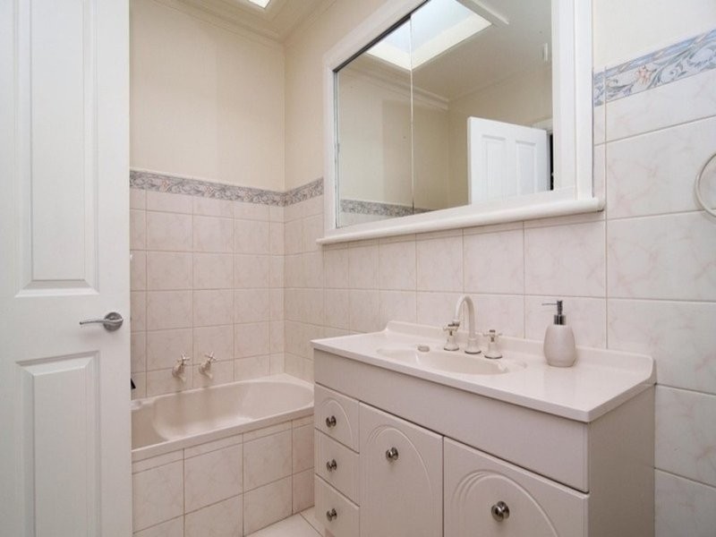 176 Eastfield Road, Croydon South VIC 3136