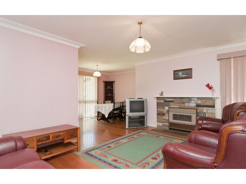30 Olympus Drive, Croydon South VIC 3136