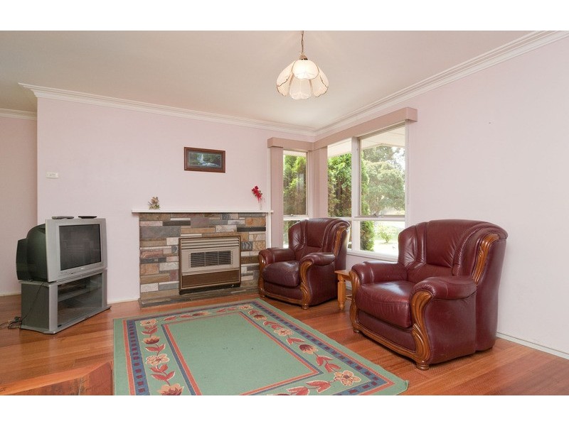 30 Olympus Drive, Croydon South VIC 3136