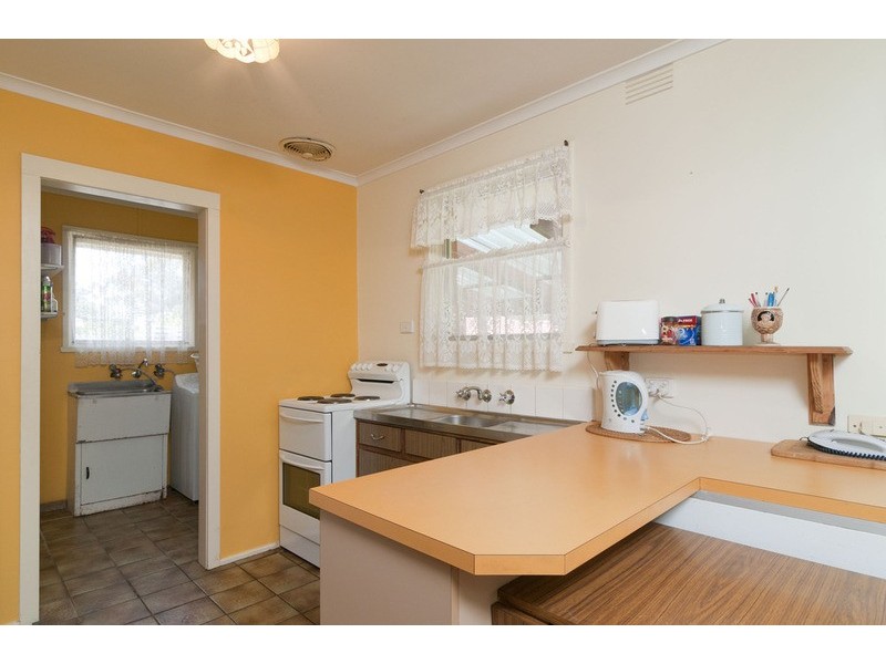 30 Olympus Drive, Croydon South VIC 3136