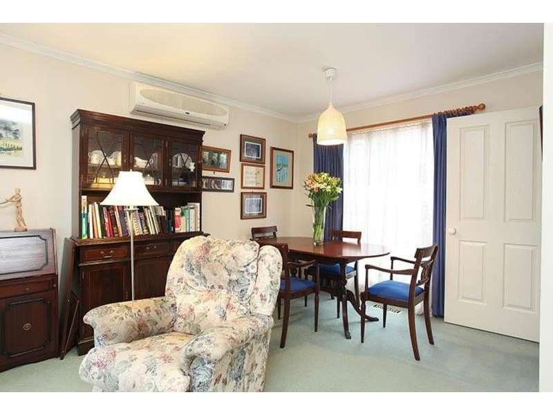 2/3 Lena Grove, Ringwood VIC 3134