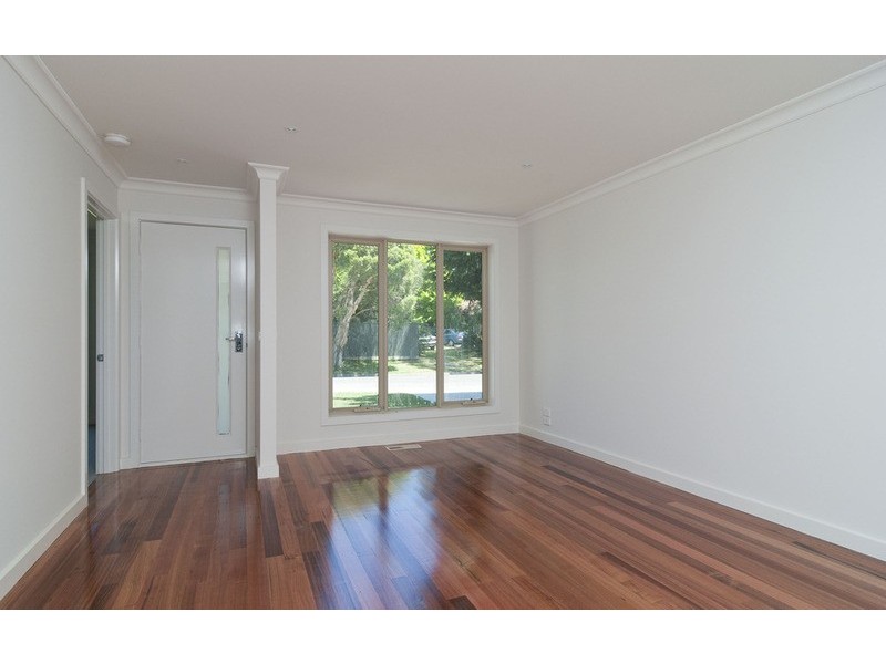 21 Winifred Road, Mooroolbark VIC 3138