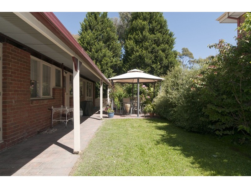 46 Campaspe Drive, Croydon Hills VIC 3136