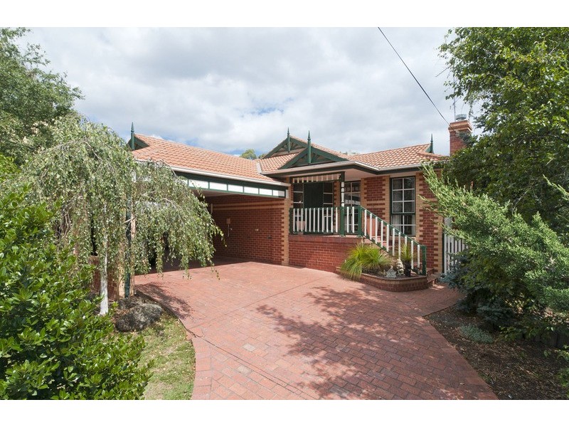 162 Nangathan Way, Croydon North VIC 3136