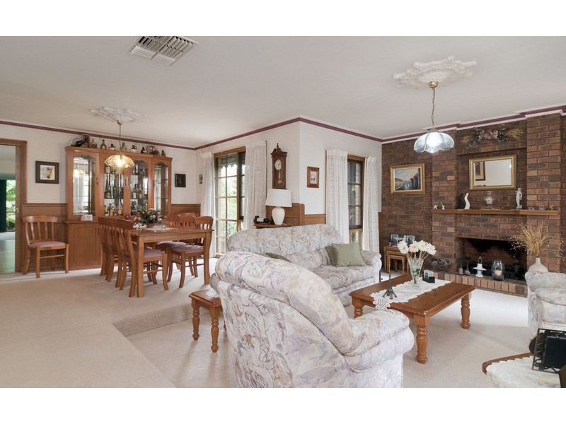 162 Nangathan Way, Croydon North VIC 3136
