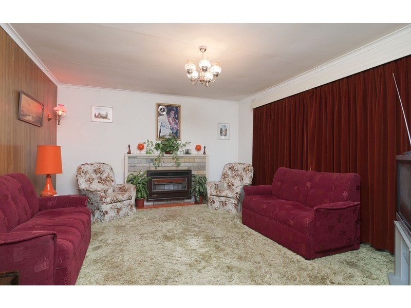 9 Hawthory Road, Kilsyth VIC 3137